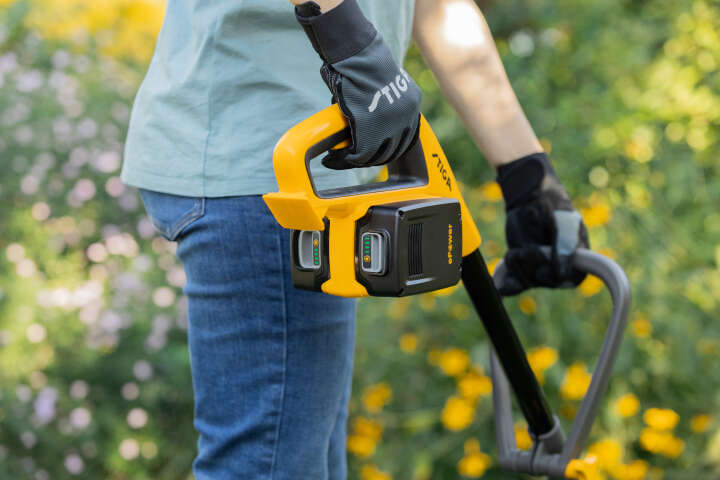 STIGA Akku-Motorsense - Rasentrimmer GT 300e Kit